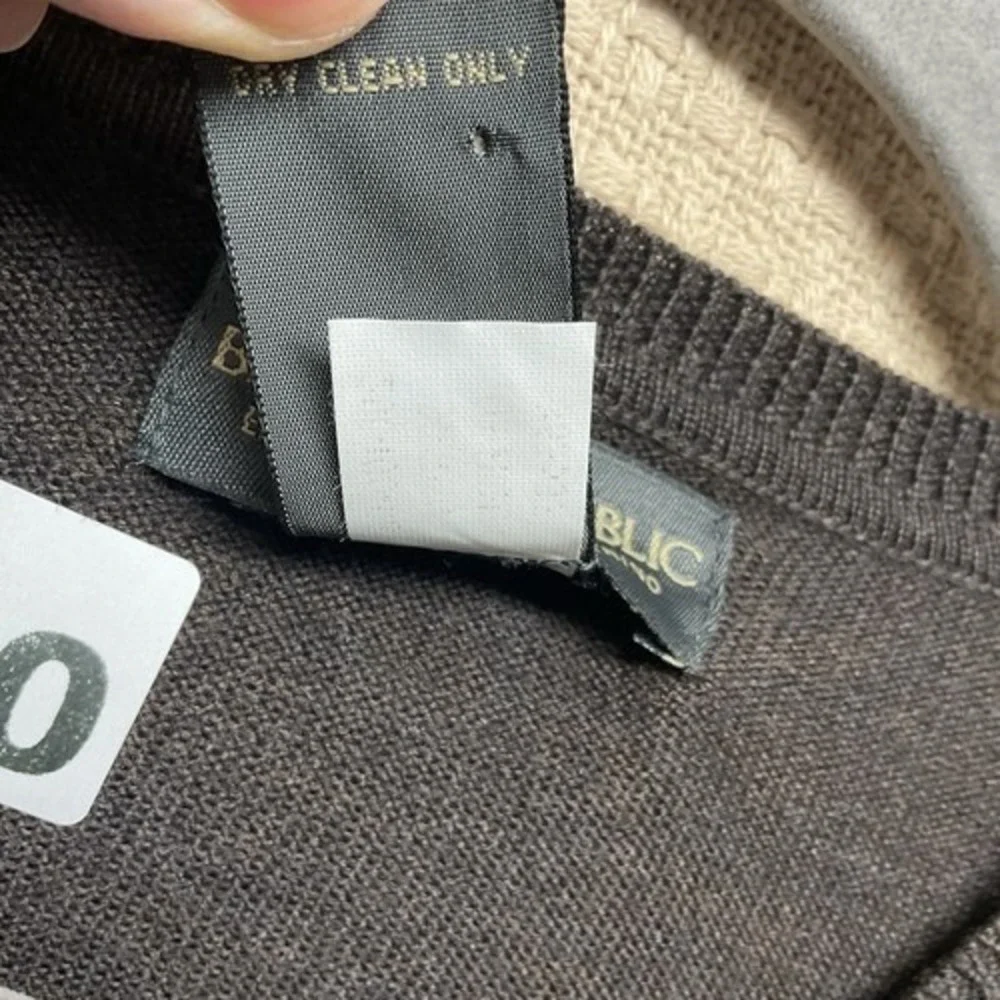 NWOT Banana Republic Brown/Gray‎ V-Neck Sweater Men 2XL Madagascar 100% Wool